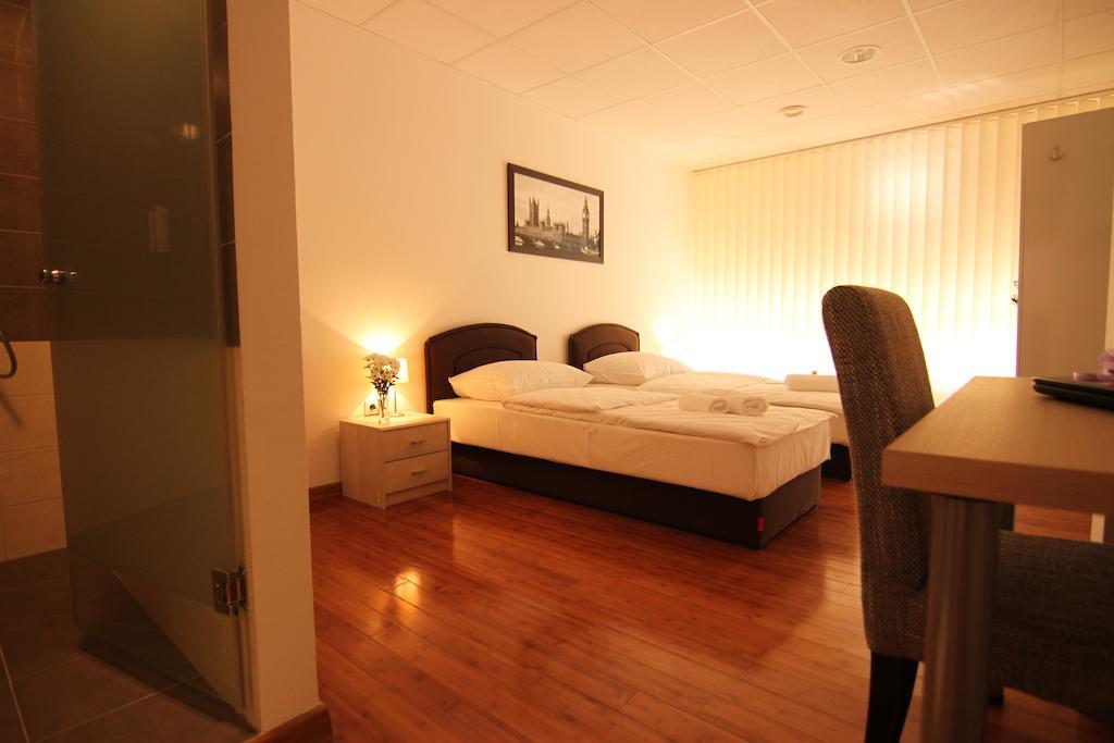 Rooms Xxl Zagreb Exterior foto