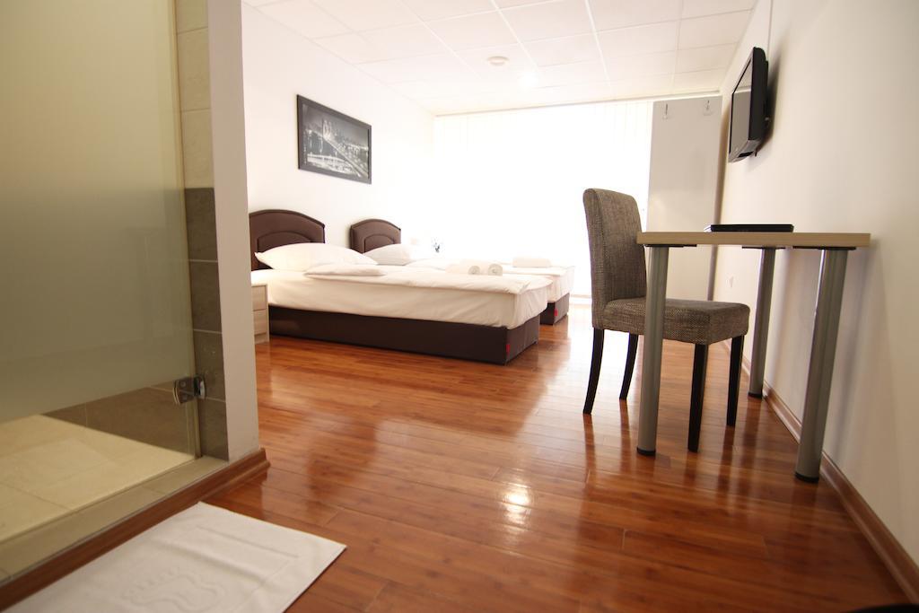 Rooms Xxl Zagreb Quarto foto