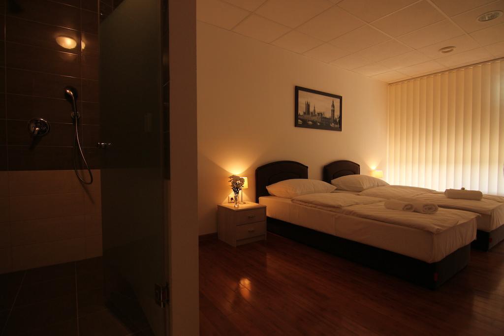 Rooms Xxl Zagreb Exterior foto